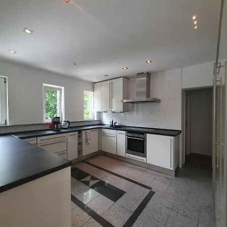 Im Schlesischen Viertel - Nahe Uniklinik Homestay *